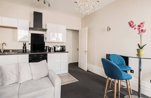 Cheltenham Apartamento | Stunning 2 Bed in Centre of Cheltenham