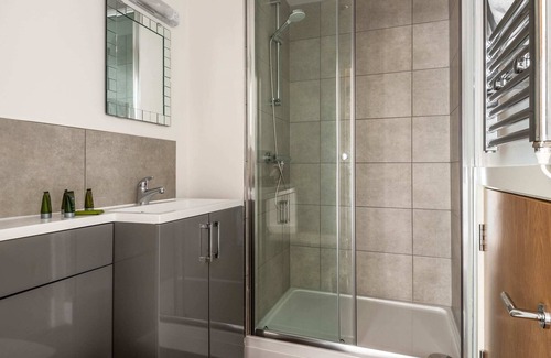 Rotherham Apartamento | Stunning 2 Bed Wharfside Apartment in Rotherham