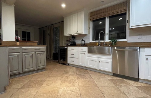 East Memphis Villa | Stunning 3-bedroom Mansion with in Prime East Memphis