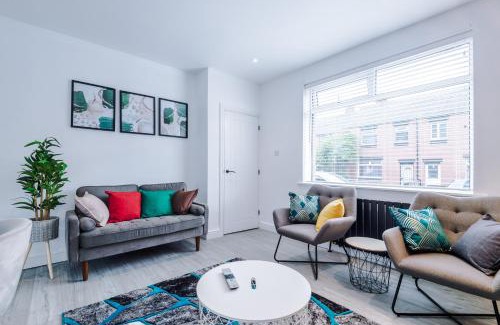 Leeds Casa | Stunning 3 br house near Leeds City Centre with Free Parking