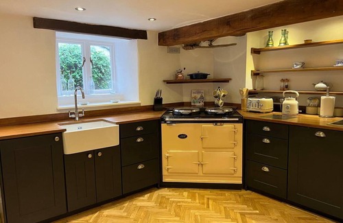 Caldbeck Casa | Stunning 4-bed Grade II House in the Lake District