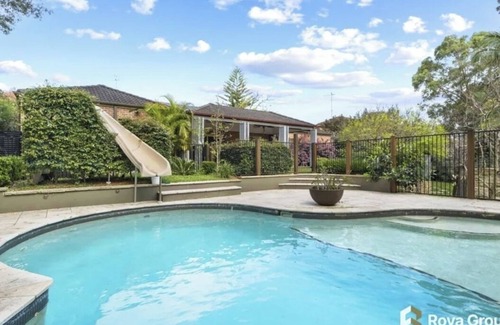 Castle Hill Casa | Stunning 4-bedroom with pooln