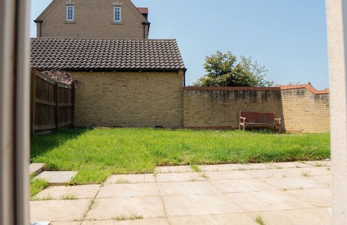 Bletchley Casa | Stunning 6-Bed House in Milton Keynes