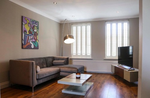 Mortlake Apartamento | Stunning Barnes Village Riverside Gem