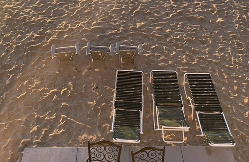 Devon Casa | Stunning Beachfront Home