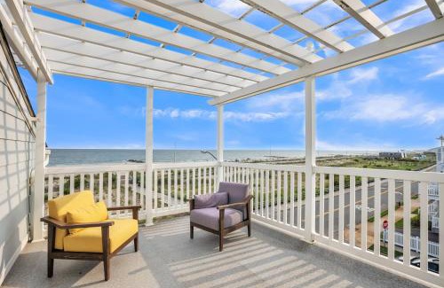 Queens Casa | Stunning Beachfront Queens Getaway townhouse