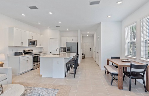 Sarasota Casa | Stunning, Brand New in Skye Ranch, Close to Mayakka, 12 Miles to Beaches