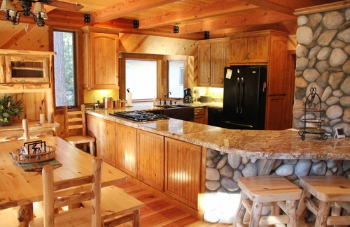 Long Barn Cabina | cabina en un impresionante 400 acres parque arbolado cerrada cerca de Pinecrest y Dodge Ridge