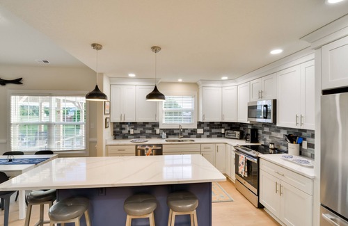 Cape Charles Casa | Stunning Cape Charles Retreat ~ 1 Mi to Beach