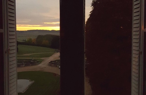 Ocquerre Casa | Stunning Chateau apartment near Paris, EuroDisney-Disneyland, Champagne region