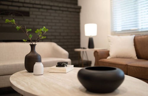 Clovis Casa | Stunning Clovis Retreat Nestled In Prime Location