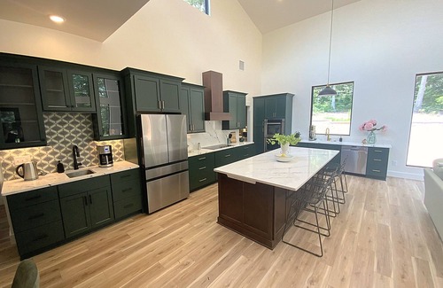 Dewy Rose Casa | Stunning contemporary home in the woods; sauna, screened porch, soaring ceilings