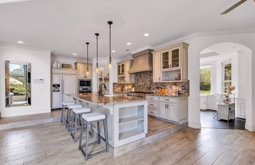 Newcastle Casa | Stunning Country Retreat with Pool, Hot Tub, Pond & Theatre Room!