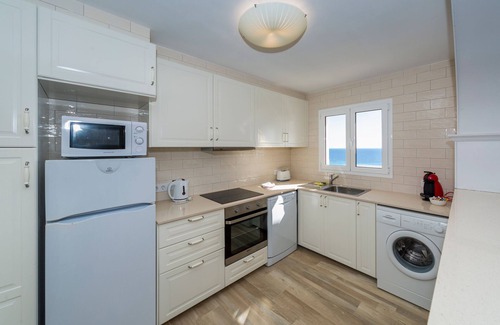 Sant Jaume Mediterrani Casa | Espectaculares vistas al mar y piscina – Villa Amoura