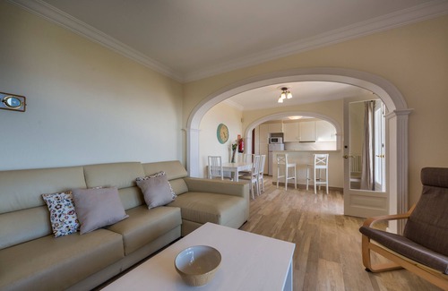 Sant Jaume Mediterrani Casa | Espectaculares vistas al mar y piscina – Villa Amoura