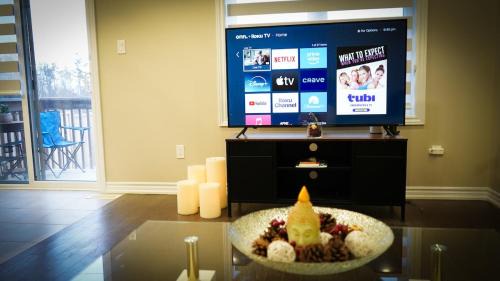 County of Brant Casa | Stunning fully furnished detached house 4 Bed Retreat, with complete privacy and comfort, WiFi & Full Kitchen