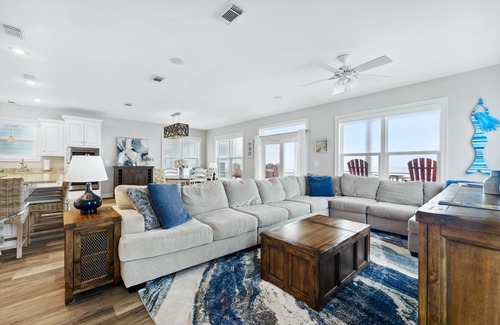 Cape San Blas Casa | Stunning Gulf-Front Sunsets! Secluded Beach, Private Pool, Elevator, &Beach Gear