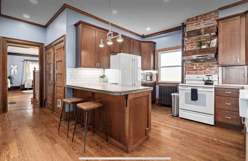 Southmoreland Casa | Stunning Historic Home WALK to Plaza & Westport!