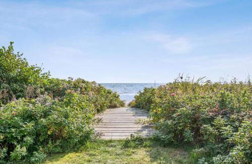 Handrup Strand Casa | Stunning Home In Ebeltoft With 3 Bedrooms And Wifi