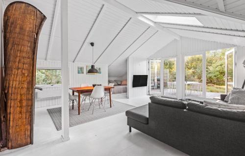 Smidstrup Strand Casa | Stunning Home In Gilleleje With Wifi