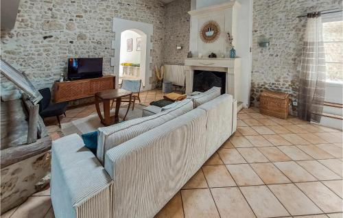 Medis Casa | Stunning Home In Médis