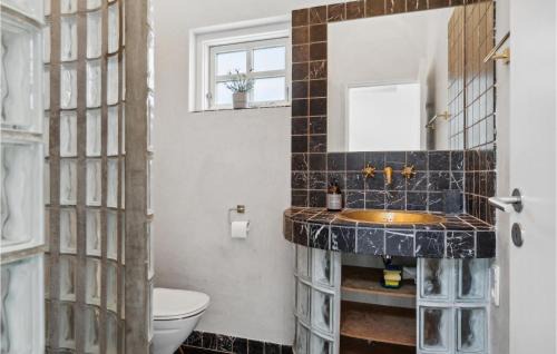 Melby Casa | Stunning Home In Melby With Kitchen