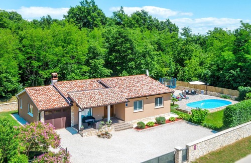 Sveta Nedelja Casa | Impresionante casa en Snasici
