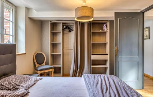 Torcy-le-Grand Casa | Stunning Home In Torcy-Le-Grand