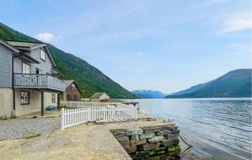 Djønno Casa | Stunning Home In Vallavik With Wifi