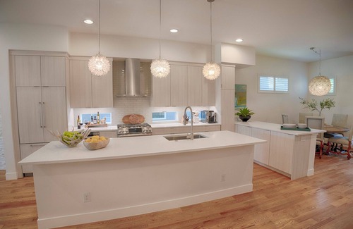 Sloan Lake Casa | Stunning home! One block from Sloan Lake and walking distance to restaurants!!