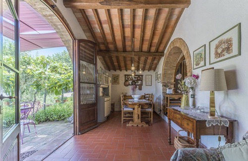 Poggibonsi Villa | Estupenda casa de vacaciones privada con A/C, piscina, WIFI, TV, veranda, cerca de San Gimignano