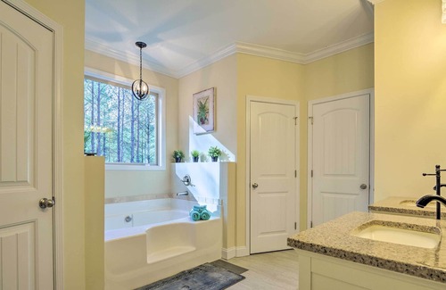 Connellys Springs Casa | Stunning Lake Rhodhiss Vacation Rental!