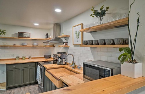 Mount Juliet Casa | Stunning Lake-View Home 22 Mi to Nashville!