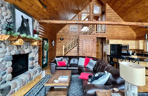 Hayward Cabina | Impresionante casa frente al lago: increíble 5,500 acres Lago Lac Courte Oreilles