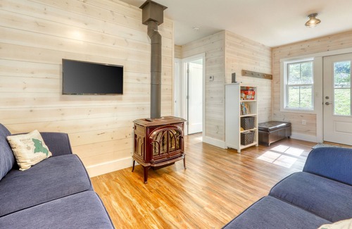 Whitefield Casa | Impresionante frente al lago, casa de concepto abierto con hermoso patio y perros, ¡ok!