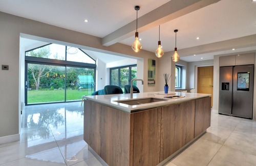Great Leighs Casa | Stunning large modern house in Cock Green Dunmow