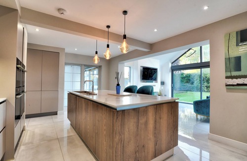 Great Leighs Casa | Stunning large modern house in Cock Green Dunmow