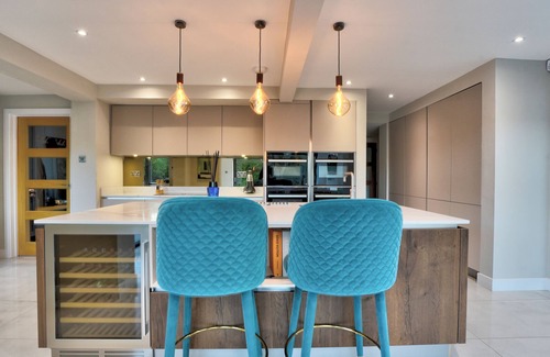 Great Leighs Casa | Stunning large modern house in Cock Green Dunmow