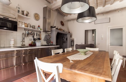 Compignano Casa | Espléndida casa señorial en un pueblo medieval cerca de Perugia
