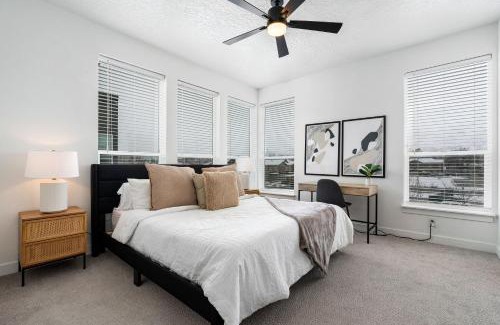 Draper Apartamento | Stunning Modern Luxury Townhome in Central Locale