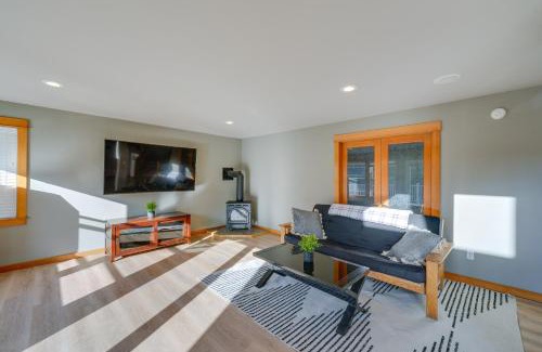 Big Lake Casa | Stunning Mount Vernon Home with Big Lake Views!