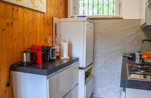 Monteceneri Casa | Preciosa casa de vacaciones privada con WIFI, TV, patio, mascotas permitida y vista panorámica