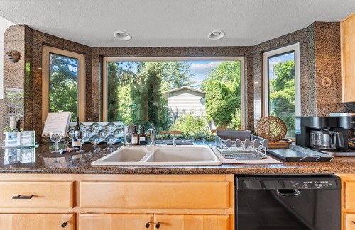 Camas Casa | Great Deals on Summer Stays!