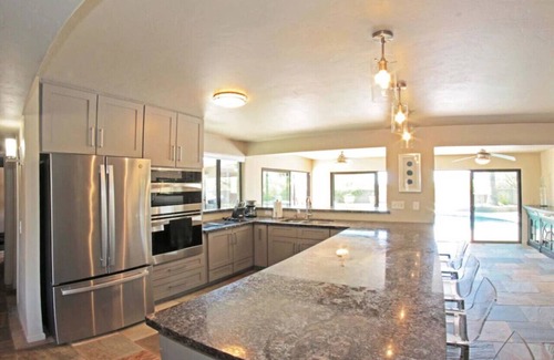 Tucson Casa | Stunning Pool / 3BR 2BA / Sleeps 8 / Big Views