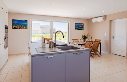 Bretteville-sur-Ay Casa | Maravillosa casa de vacaciones privada para 4 personas con WIFI, TV y terraza