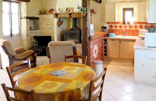 Lalbenque Villa | Maravillosa casa de vacaciones privada para 4 personas con TV, terraza y mascotas permitida