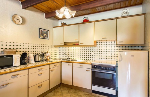 Saint-Pol-de-Leon Casa | Estupenda casa de vacaciones privada para 4 personas con WIFI, TV, terraza y mascotas permitida