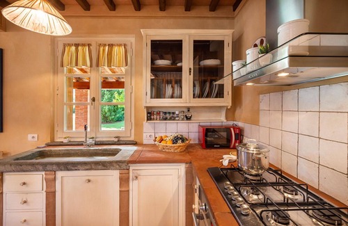 Colle di Compito Villa | Estupenda casa de vacaciones privada con WIFI, piscina privada, A/C, TV y veranda, cerca de Lucca