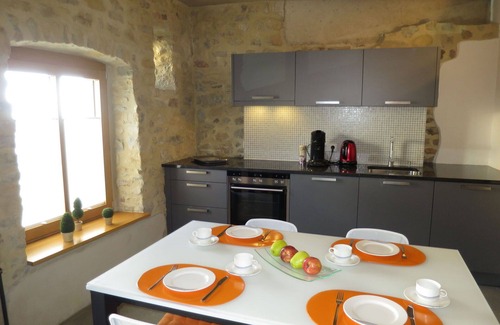 Grevenmacher Casa | Preciosa casa de vacaciones privada para 4 personas con WIFI y TV