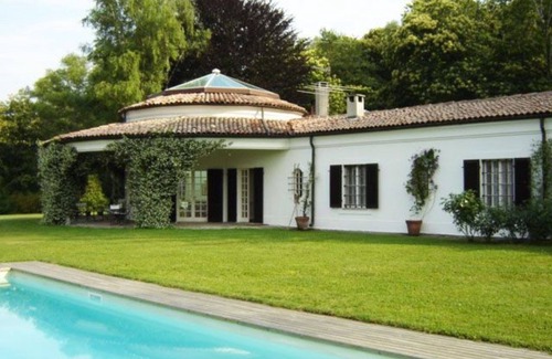 Dormelletto Villa | Estupenda casa de vacaciones privada para 12 personas con WIFI, piscina privada, TV y patio